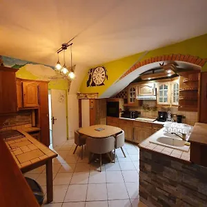 appartement-ardeche-valle-de-louveze.hotels-rhonealpes.com/